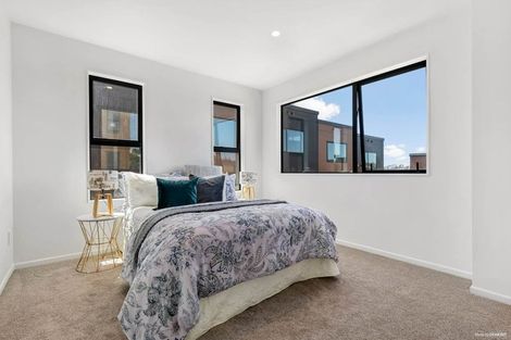 Photo of property in 3/62 Highland Drive, Highland Park, Auckland, 2010