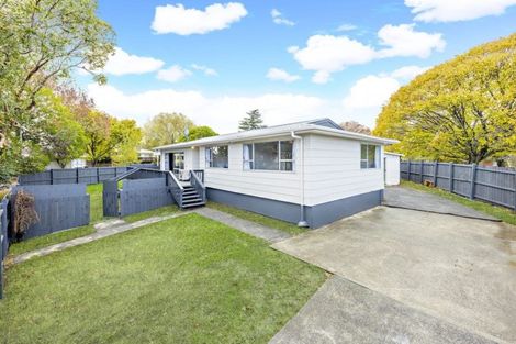 Photo of property in 14 Chantal Place, Red Hill, Papakura, 2110