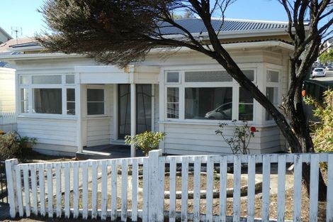 Photo of property in 95 Roxburgh Street, Mount Victoria, Wellington, 6011
