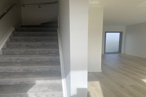 Photo of property in 1/35 Renata Crescent, Te Atatu Peninsula, Auckland, 0610