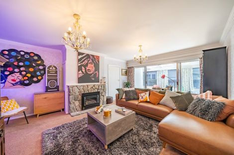 Photo of property in 31 Heretaunga Square, Silverstream, Upper Hutt, 5019