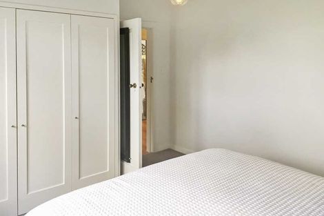 Photo of property in 50 Centaurus Road, Cashmere, Christchurch, 8022