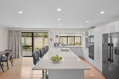 Photo of property in 28 Hawaiian Parade, Arkles Bay, Whangaparaoa, 0932