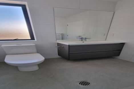 Photo of property in 16 Harlow Crescent, Glen Innes, Auckland, 1072