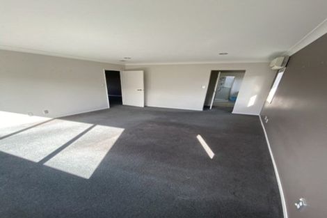 Photo of property in 12 Muirlea Drive, Flat Bush, Auckland, 2016