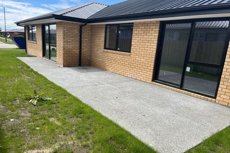 Photo of property in 68 Sholto Duncan Crescent, Halswell, Christchurch, 8025