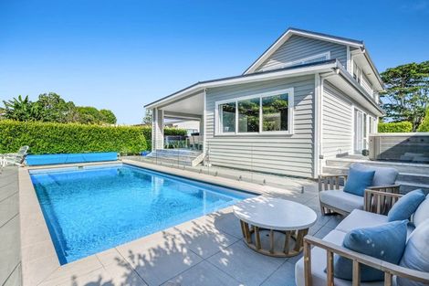 Photo of property in 82 The Circle, Manly, Whangaparaoa, 0930