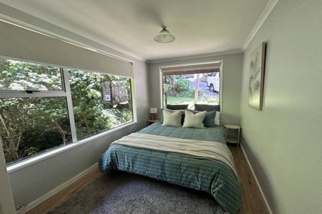 Photo of property in 2 Corlett Road, Plimmerton, Porirua, 5026