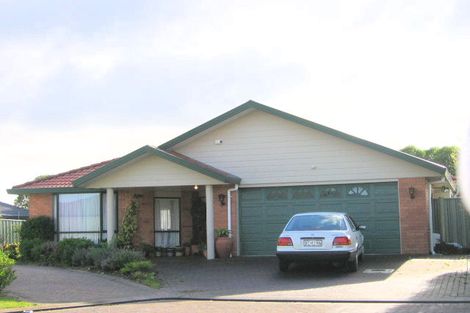 Photo of property in 8 Campile Close, East Tamaki, Auckland, 2016
