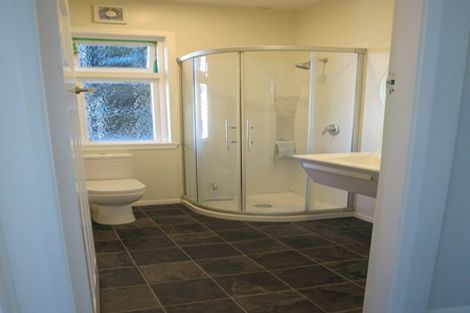 Photo of property in 2/77 Maida Vale Road, Roseneath, Wellington, 6011