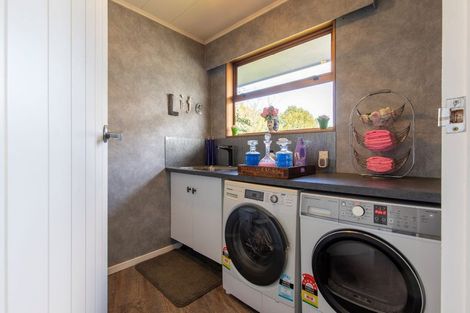 Photo of property in 8 Holdsworth Avenue, Milson, Palmerston North, 4414