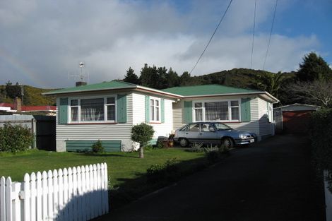 Photo of property in 31 Wainuiomata Road, Wainuiomata, Lower Hutt, 5014