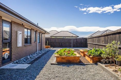 Photo of property in 14 Wearing Place, Kaiapoi, 7630