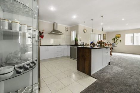 Photo of property in 497 Great South Road, Opaheke, Papakura, 2113