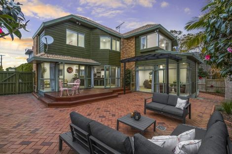 Photo of property in 88a Aberdeen Road, Campbells Bay, Auckland, 0620