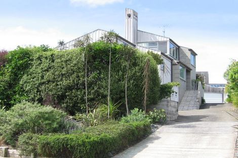 Photo of property in 19a Huntly Road, Campbells Bay, Auckland, 0630