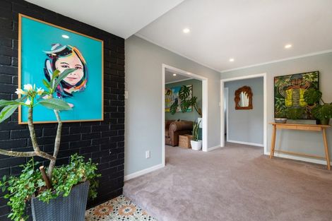 Photo of property in 61 Hanlon Crescent, Narrow Neck, Auckland, 0624