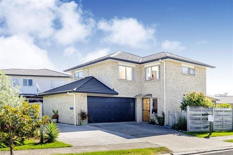 Photo of property in 1 Aitkenhead Court, Parakai, 0830