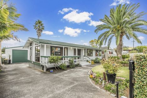 Photo of property in 3 Waterlea Avenue, Mangere Bridge, Auckland, 2022