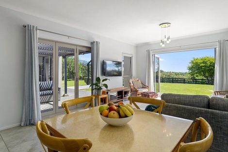 Photo of property in 30 Goodall Road, Snells Beach, 0920