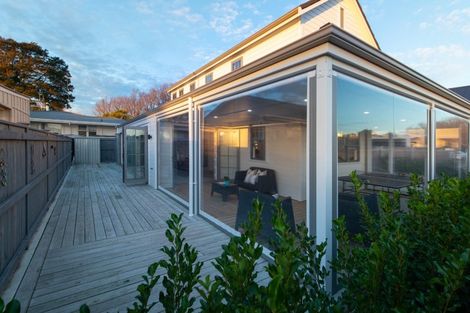 Photo of property in 3 Colombo Street, Palmerston North, 4410