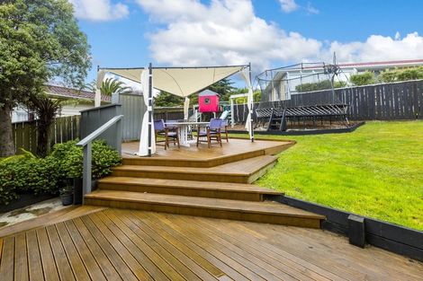 Photo of property in 55 Sunbrae Drive, Silverstream, Upper Hutt, 5019