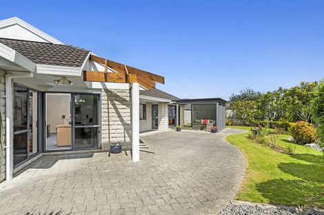 Photo of property in 23 Araroa Place, Papamoa Beach, Papamoa, 3118