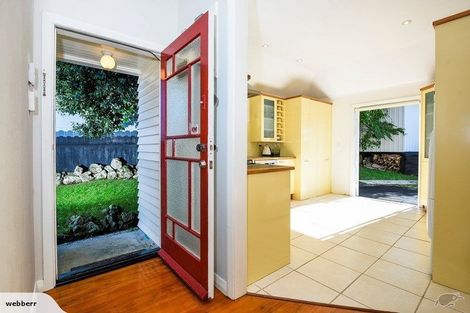 Photo of property in 81 Namata Road, One Tree Hill, Auckland, 1061