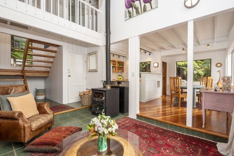 Photo of property in 16 Major Bridge Drive, Russell, 0272