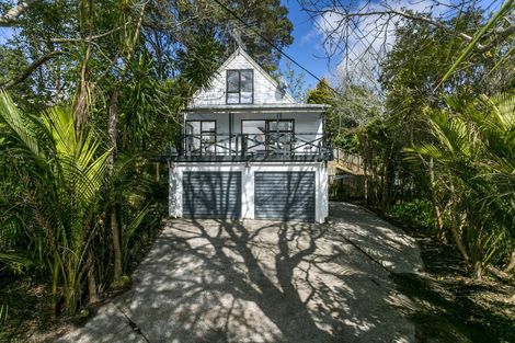 Photo of property in 2/68 Beulah Avenue, Rothesay Bay, Auckland, 0630