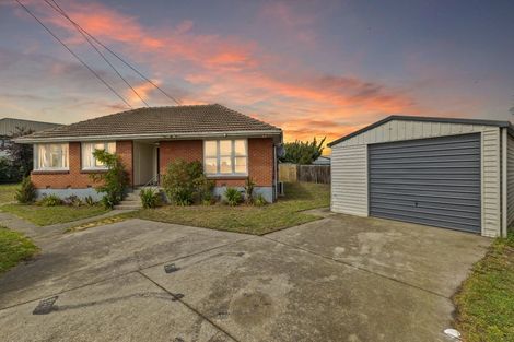 Photo of property in 12 Mattingley Street, Aranui, Christchurch, 8061