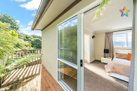 Photo of property in 2/150 Tirohanga Road, Tirohanga, Lower Hutt, 5010
