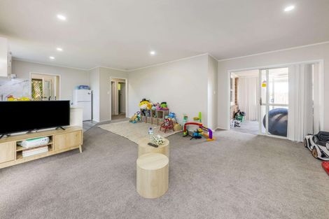 Photo of property in 4/86 Carruth Road, Papatoetoe, Auckland, 2025