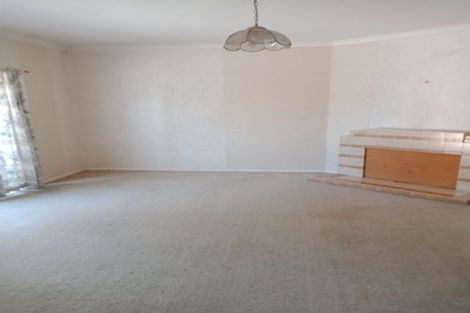 Photo of property in 54 Clevedon Road, Papakura, 2110