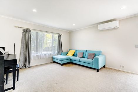 Photo of property in 8 Avonglen Court, Wattle Downs, Auckland, 2103