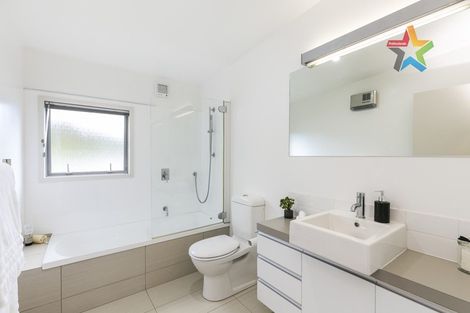 Photo of property in 68 Saddleback Grove, Karori, Wellington, 6012