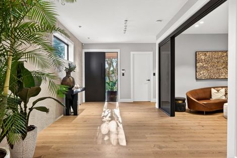 Photo of property in 52 Beach Road, Castor Bay, Auckland, 0620