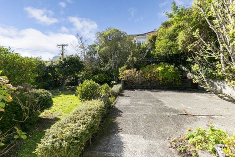 Photo of property in 25 Burrows Avenue, Karori, Wellington, 6012