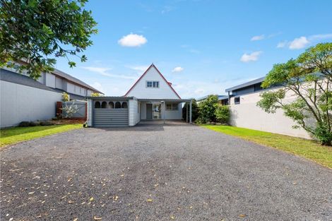 Photo of property in 75 Karewa Parade, Papamoa Beach, Papamoa, 3118