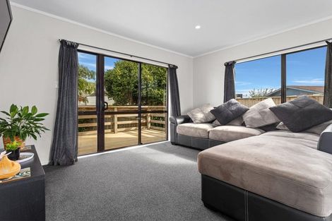 Photo of property in 17 Tawhara Place, Edgecumbe, 3120