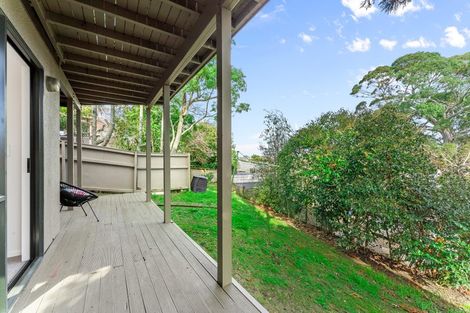 Photo of property in 2/21 Tobruk Crescent, Milford, Auckland, 0620