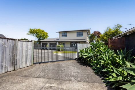 Photo of property in 164 Tukapa Street, Westown, New Plymouth, 4310