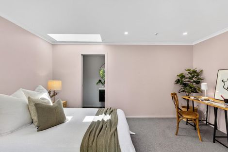 Photo of property in 1002 Fitzroy Avenue, Mahora, Hastings, 4120