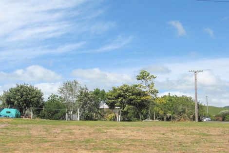 Photo of property in 8 Hinekura Road, Tolaga Bay, 4077