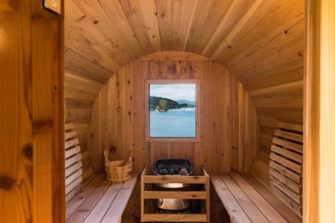 Photo of property in 17 Creswell Street, Opua, 0200