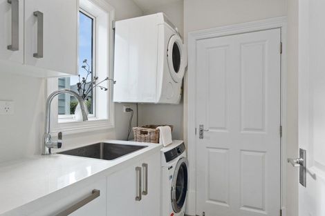 Photo of property in 90 Hawthorne Street, Strowan, Christchurch, 8052