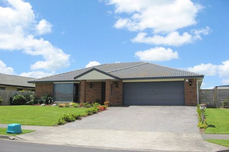 Photo of property in 56 Longford Park Drive, Takanini, 2112