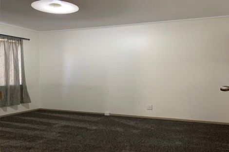 Photo of property in 3a Fruitvale Road, New Lynn, Auckland, 0600