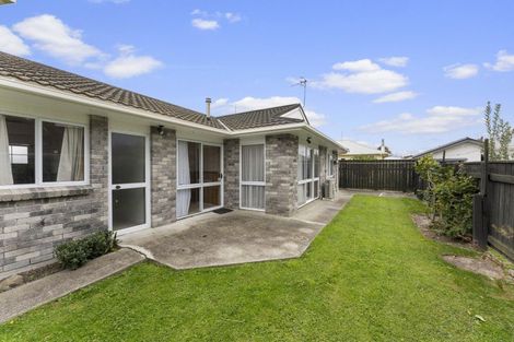 Photo of property in 48 Terry Crescent, Milson, Palmerston North, 4414