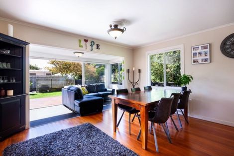 Photo of property in 8 Massey Street, Westown, New Plymouth, 4310